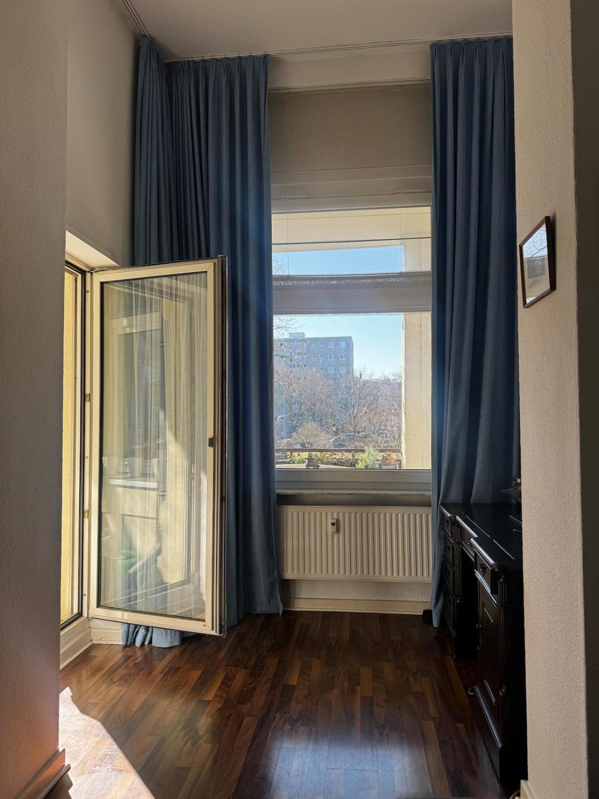 5 Mins To Kadewe N Ku'damm Appartement Berlijn