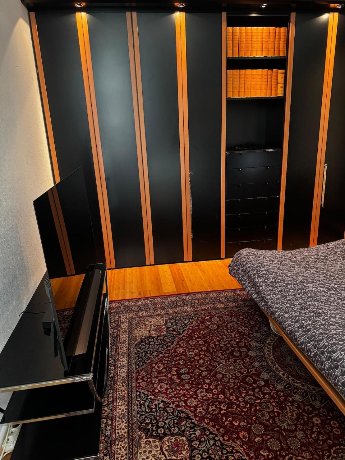Appartement 5 Mins To Kadewe N Ku'damm Berlijn
